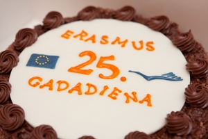 Erasmus 25.gadadiena: no svētku tortēm līdz 3D ielu mākslai  un izglītības debatēm
