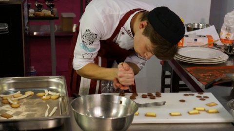 Sestdiena: no baltvīna degustācijām līdz À la carte servisam