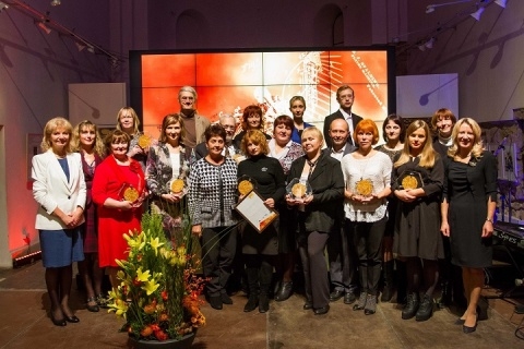 Projektu kvalitātes balvu „Spārni 2013” pasniegšana iezīmē pāreju no ES Mūžizglītības programmas uz Erasmus+