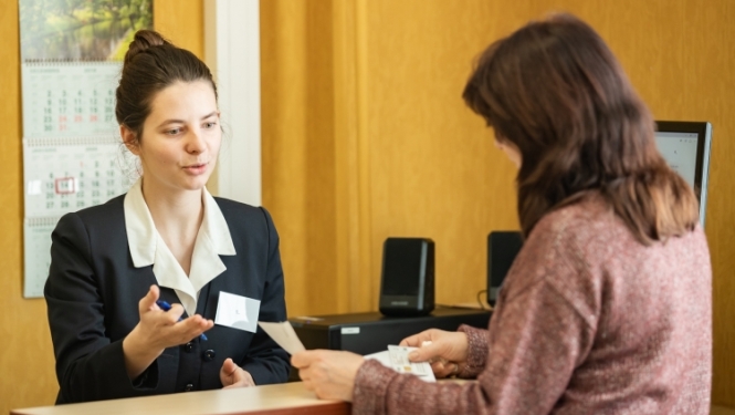 SkillsLatvia 2020 pusfināls prasmju konkursā "Viesu uzņemšana"