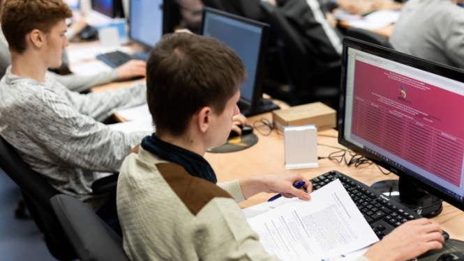 SkillsLatvia 2020 pusfināls prasmju konkursā "Datortīklu administrēšana" un "Grafikas dizains"