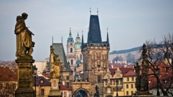 Iespēja pieteikties Čehijas valdības stipendijām čehu valodas vasaras kursiem