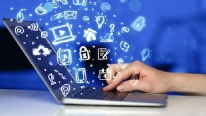 Turpinās pieteikšanās Erasmus+ kontaktsemināram par iespējām veicināt digitālo mācīšanos