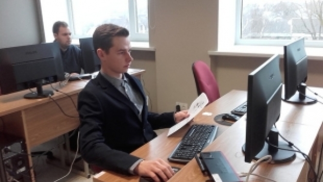 Daugavpilī notiek jauno datorsistēmu tehniķu konkursa pusfināls