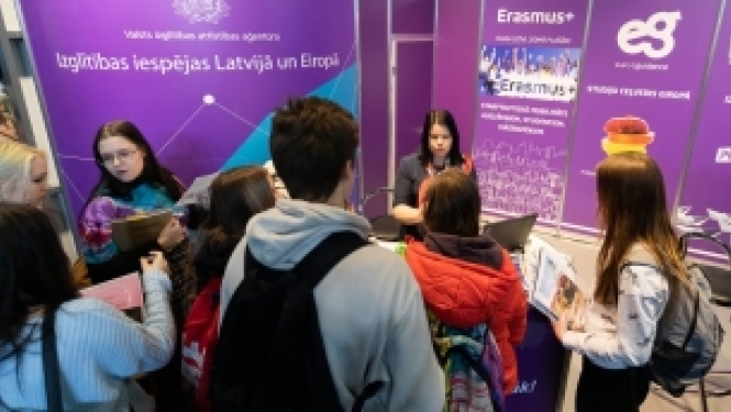 VIAA stendā izstādē Skola 2020 varēs doties virtuālās ekskursijās tehnoloģiju uzņēmumos