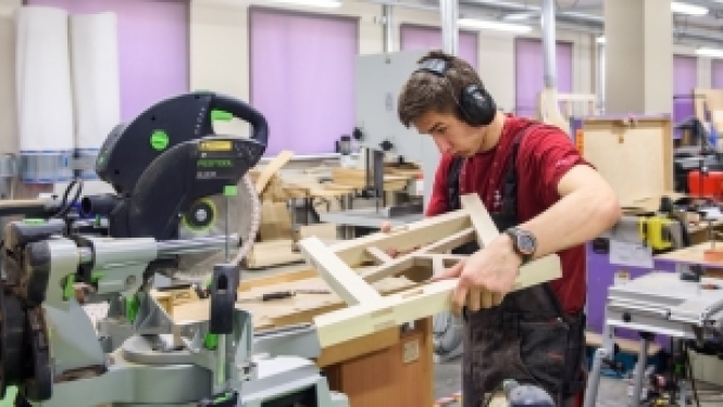 Konkursa SkillsLatvia 2020 pusfinālā noskaidros labākos mēbeļu izgatavotājus