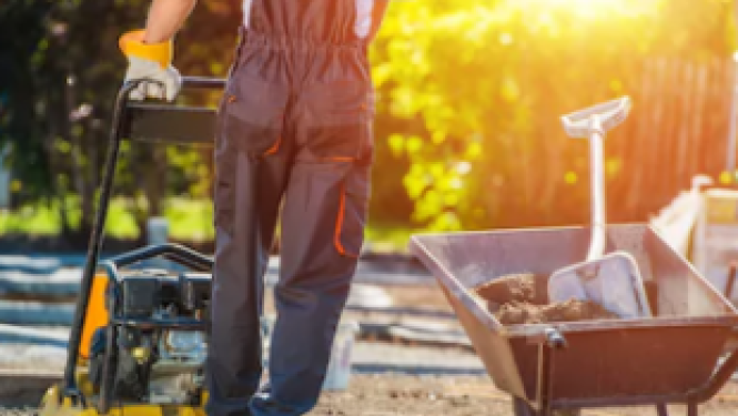Smiltenes tehnikumā notiek nozares jauno profesionāļu meistarības konkurss “Ceļu būve”