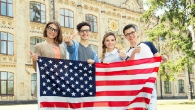 Studentiem iespēja pieteikties Dr. Ainas Galējas stipendijām