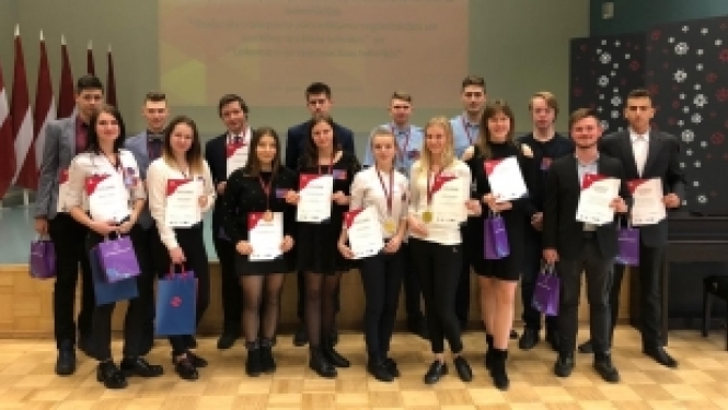 Noskaidroti labākie jaunie profesionāļi dzelzceļa nozarē