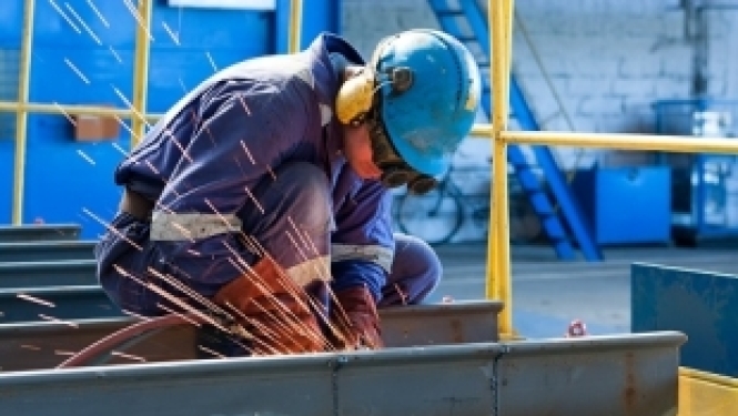 Jauniešu garantijas ietvaros būvnieki 240 jauniešiem piedāvās mācības darba vidē