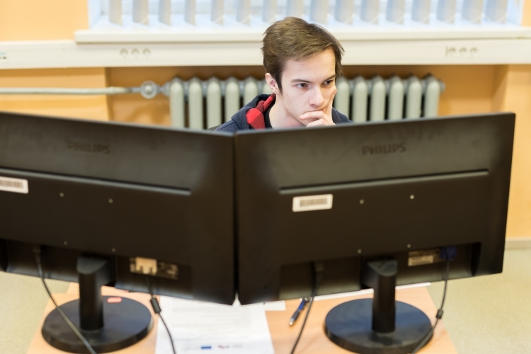 SkillsLatvia 2019 pusfināls "Web lapu dizains un izstrāde" prasmju konkursā