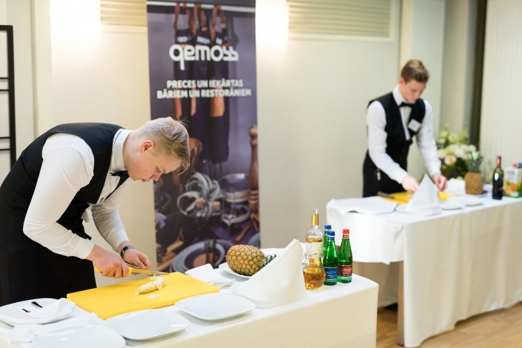 SkillsLatvia 2019 pusfināls "Restorānu serviss" prasmju konkursā
