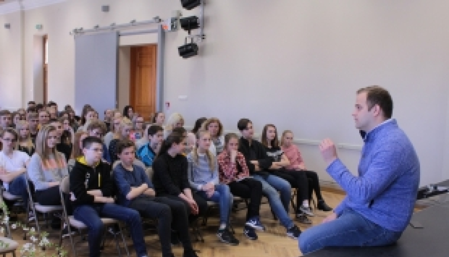 Erasmus+ 30. gadadienas vēstneši viesojas skolās