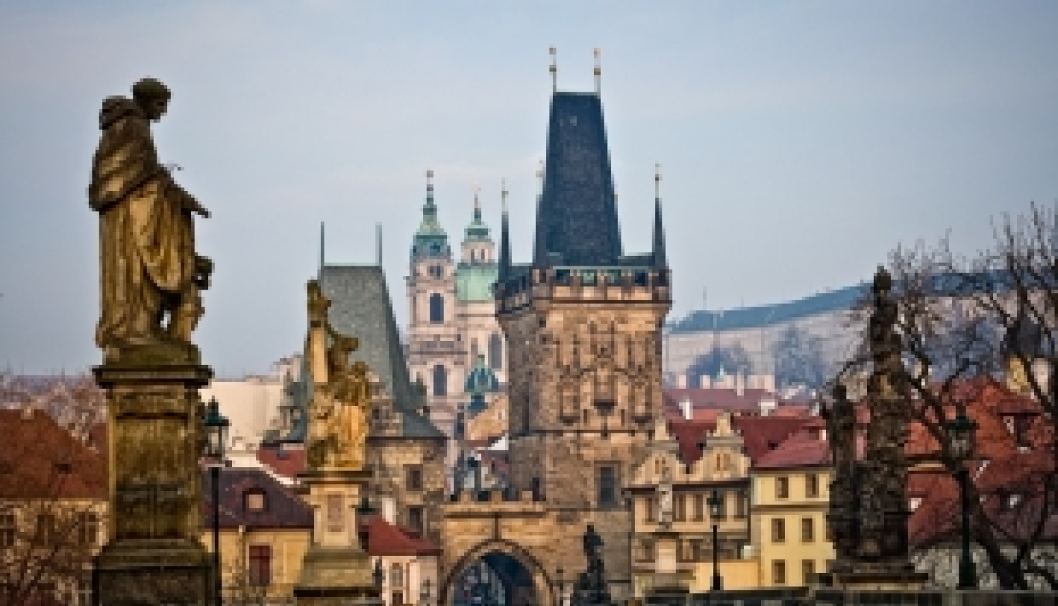 Iespēja pieteikties Čehijas valdības stipendijām čehu valodas vasaras kursiem