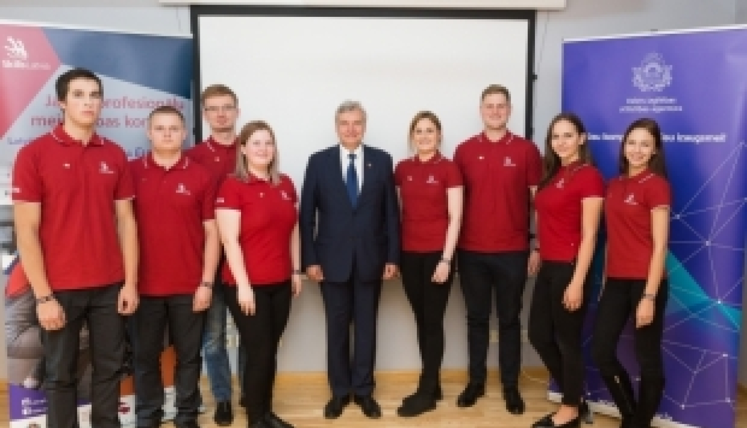 Minister wishes good luck to the Latvian delegation in the global competition WorldSkills 2017