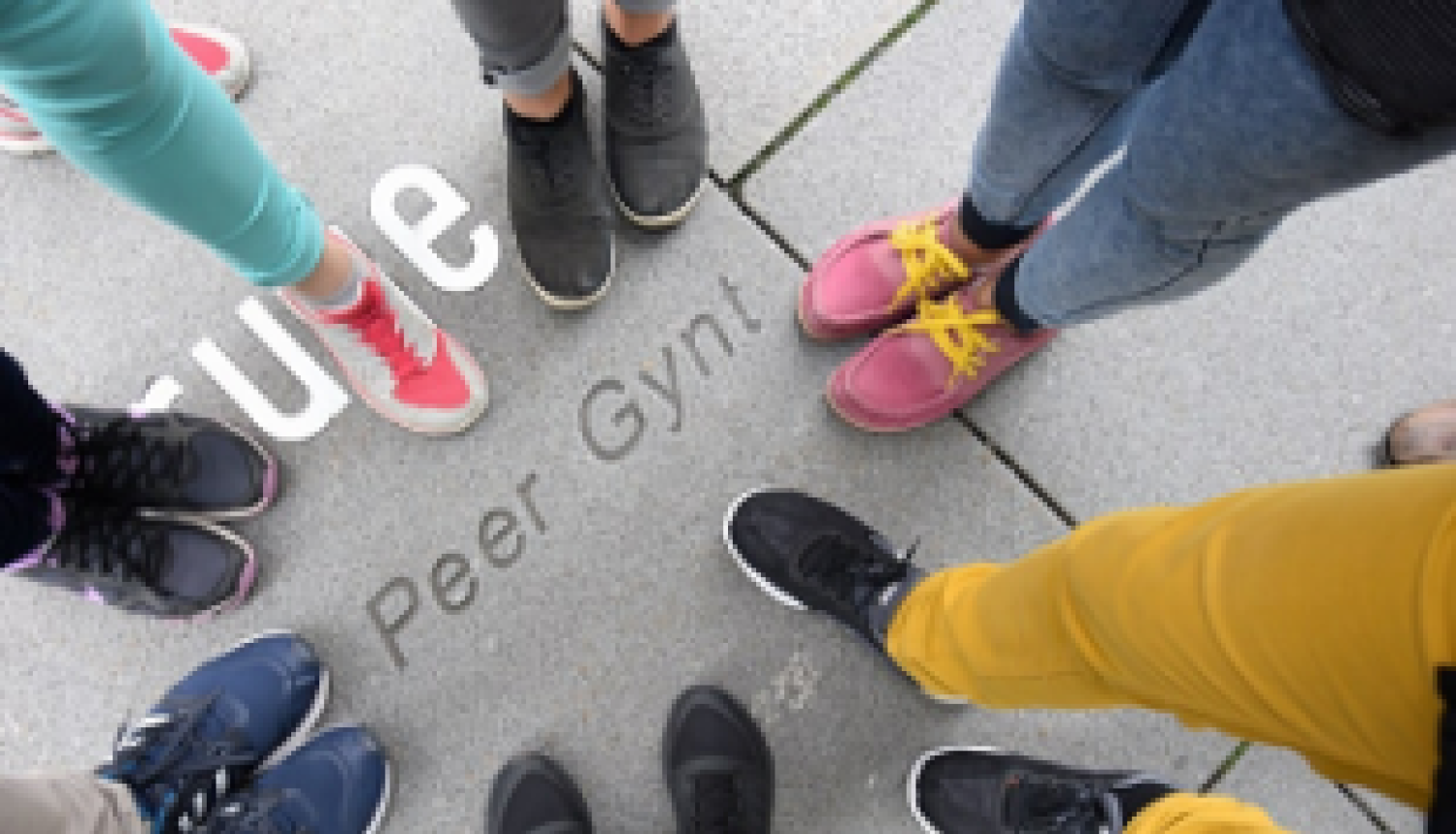 Jaunieši iepazīst norvēģu kultūru, ejot pa Pēra Ginta pēdām