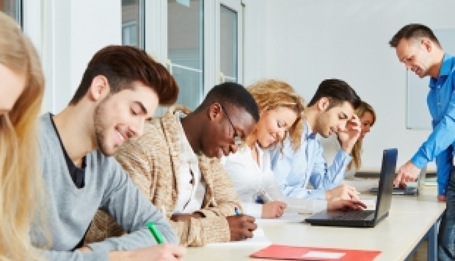 Iespēja pieteikties Brunejas valdības stipendijām