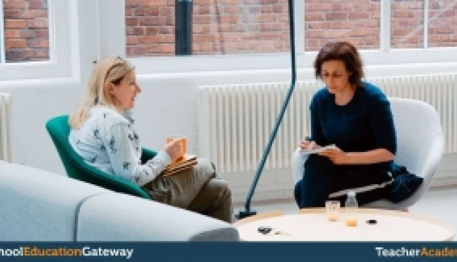 Izglītības iestāžu pārstāvjiem iespēja pieteikties tiešsaistes kursam par mentoringu skolās