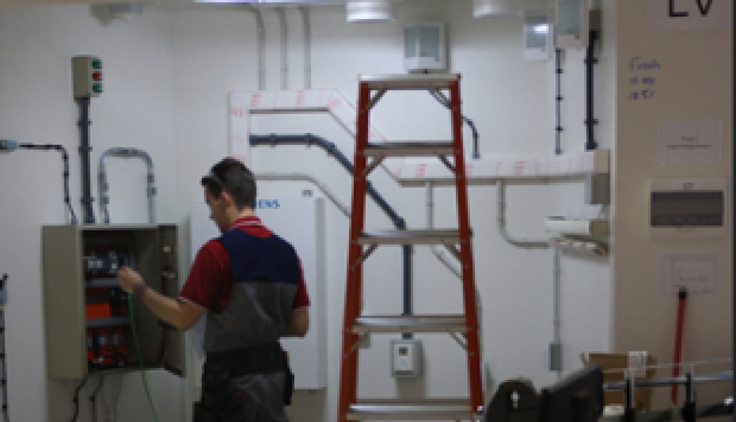 Nacionālajā konkursā sacentīsies jaunie elektrisko instalāciju tehniķi