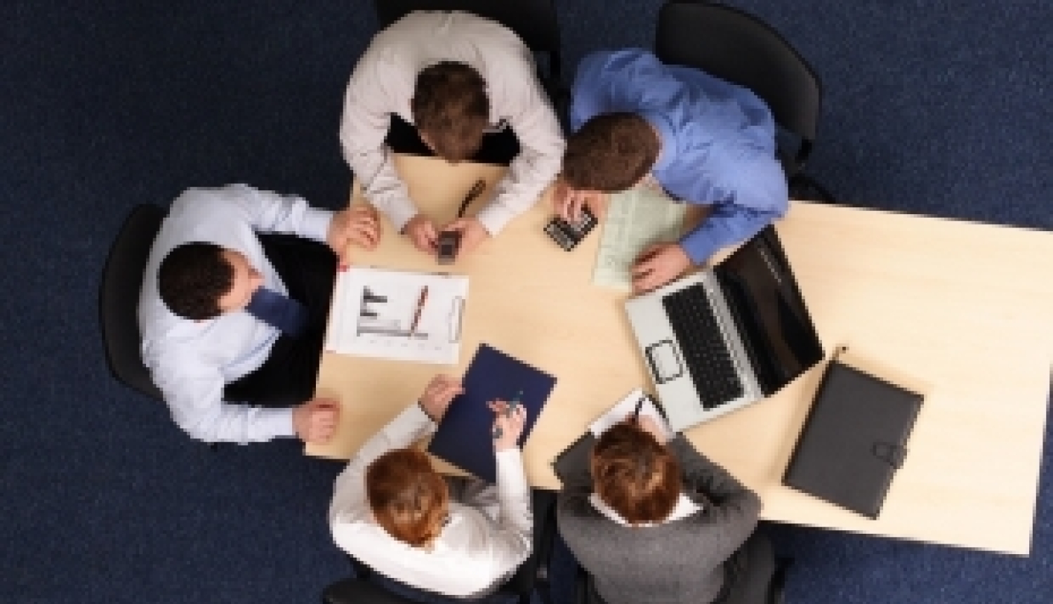 VIAA slēdz sadarbības līgumus par Karjeras atbalsta īstenošanu Latvijas skolās