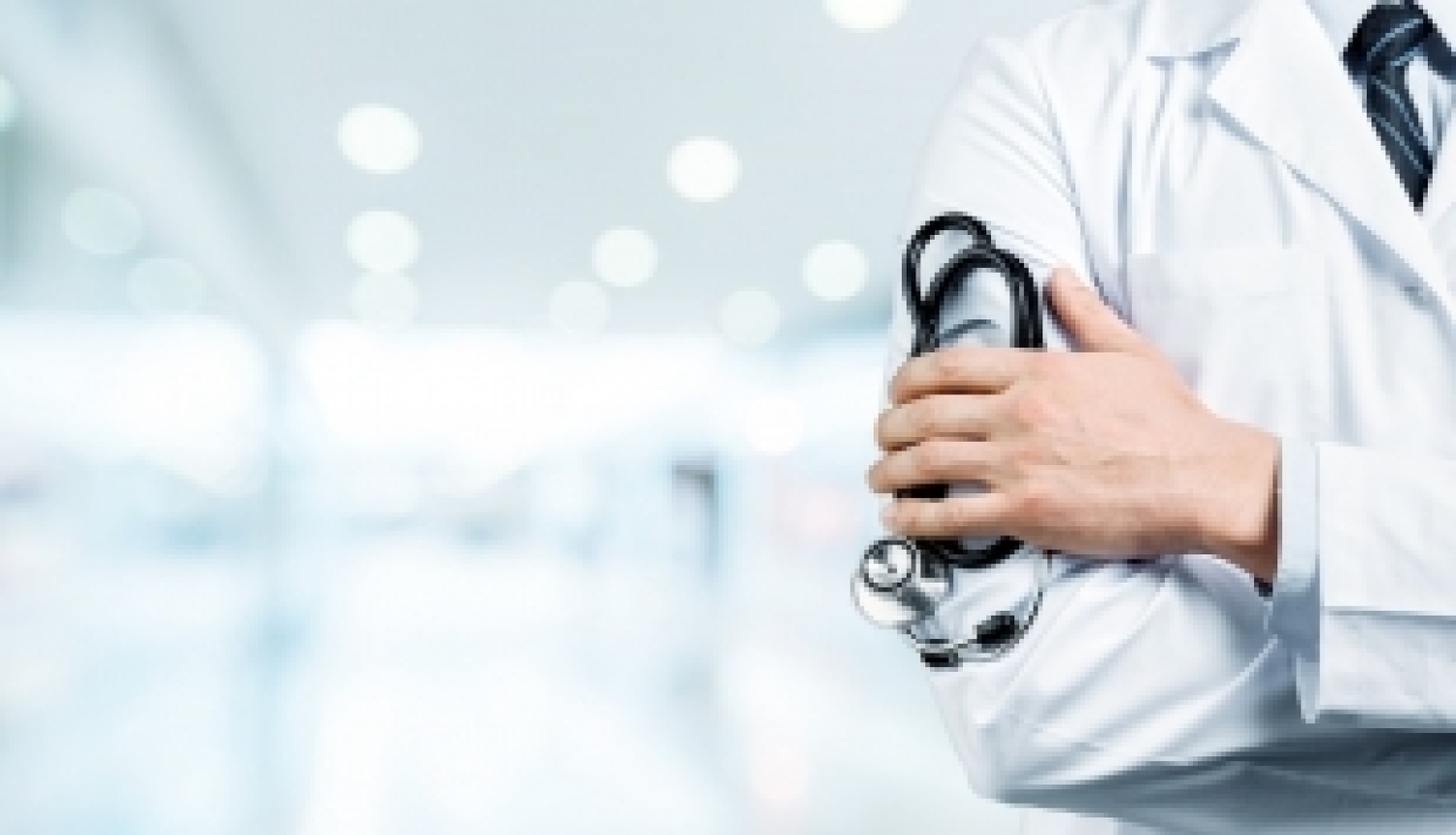 Turpina iepazīstināt ar izglītības un darba iespējām medicīnas nozarē