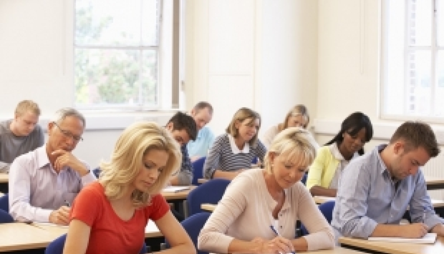Izsludināta izglītības iestāžu pieteikšanās dalībai Pieaugušo izglītības projektā