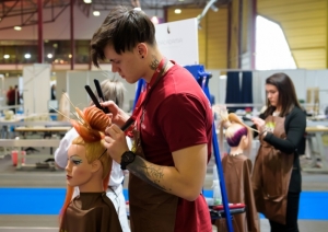 Konkursa trešā diena - SkillsLatvia 2017 konkursanti - darbu izpildes finiša taisnē