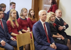 Ministru prezidents Krišjānis Kariņš sveic EuroSkills 2018 Latvijas komandas medaļniekus