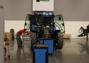 Pirmā konkursa diena un jauniešu darbošanās sacensību hallē