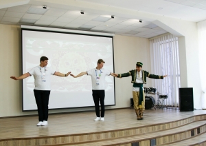 SkillsLatvia delegācija ciemojas Kazaņas 83. licejā