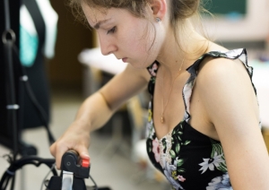 Apģērbu izgatavotājas noslēdz atlases kārtu maratonu