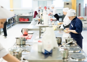 SkillsLatvia 2019 pusfināls "Ēdienu gatavošanā" prasmju konkursā