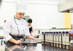 SkillsLatvia 2020 pusfināls "Restorānu serviss" un "Ēdienu gatavošana" prasmju konkursā