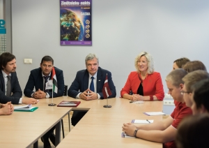 Konkursa WorldSkills 2017 Latvijas delegāciju sveic izglītības un zinātnes ministrs